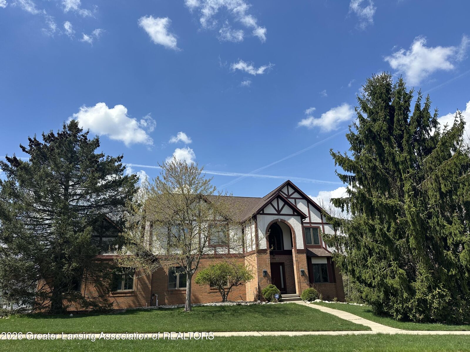 Property Photo:  3600 Beech Tree Lane  MI 48864 