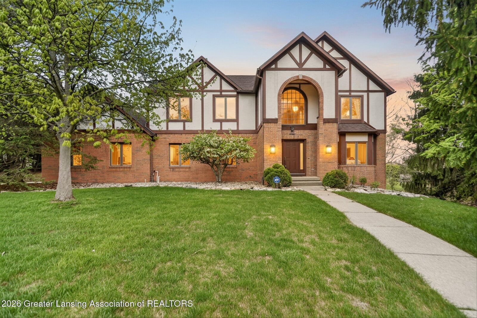 Property Photo:  3600 Beech Tree Lane  MI 48864 