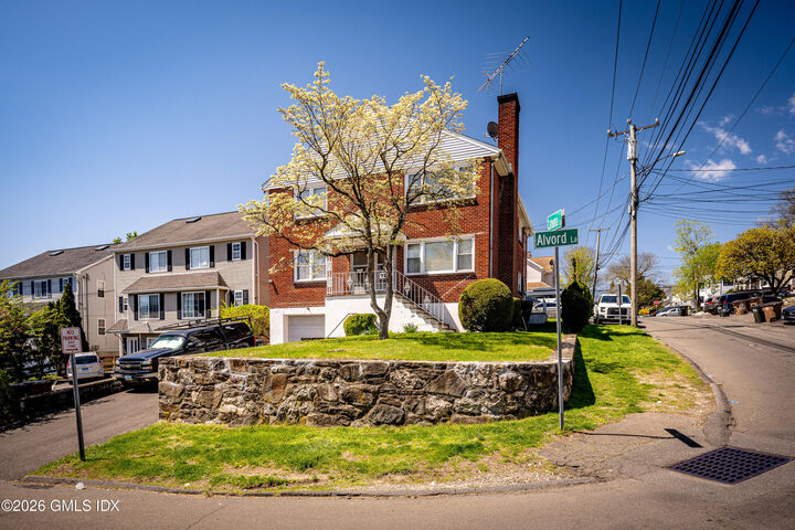 Property Photo: 72 Alvord Lane CT 06902