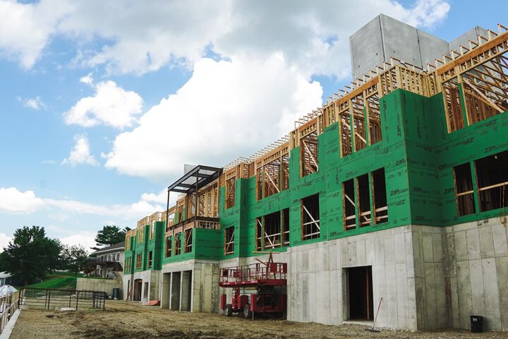 Property Photo: 5405 Chimra Road 201 IA 50216