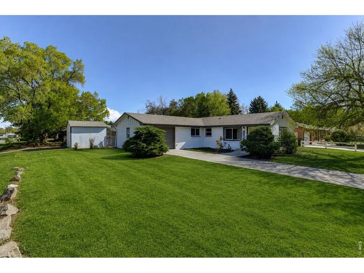 Property Photo: 2016 W Lake St CO 80521