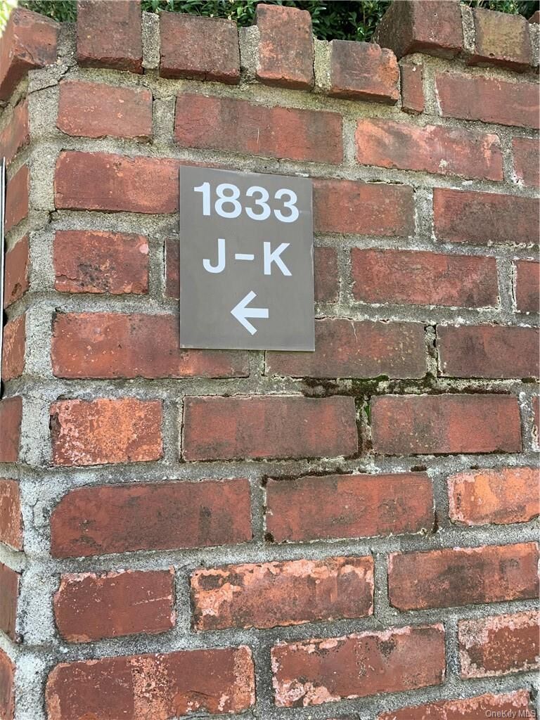 Property Photo:  1833 Palmer Avenue 3K  NY 10538 