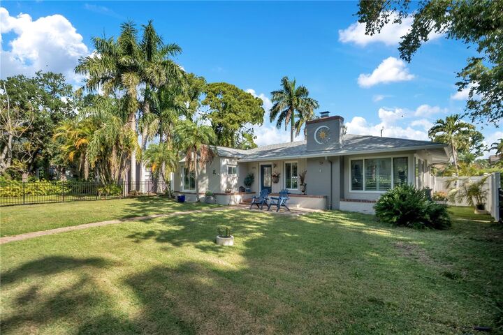 Property Photo:  145 27th Avenue N  FL 33704 