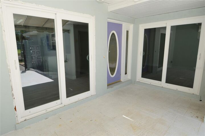 Property Photo: 143 N Boca Ciega Point FL 33708