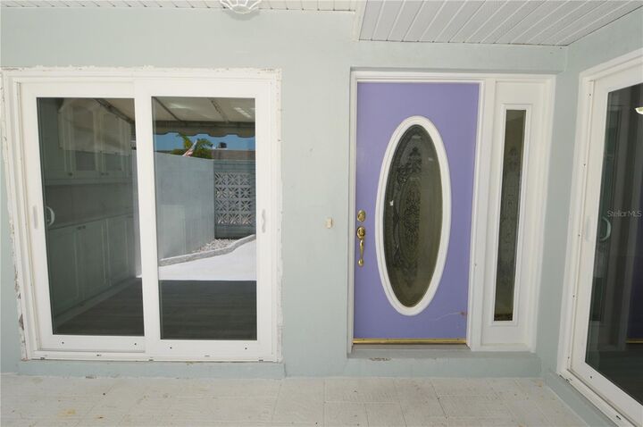 Property Photo:  143 N Boca Ciega Point  FL 33708 