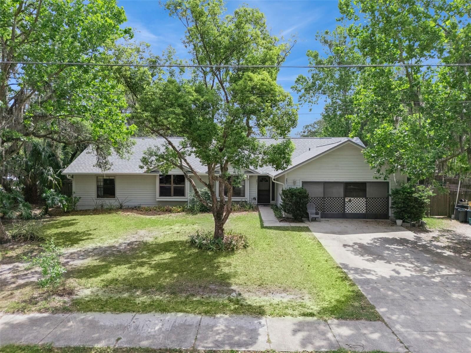 Property Photo:  251 Avenue E  FL 32766 