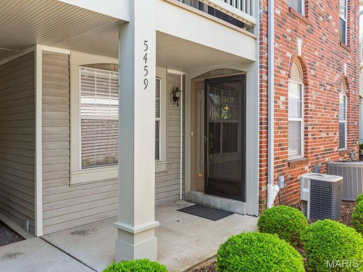 Property Photo:  5459 Kenrick Parke Drive  MO 63119 