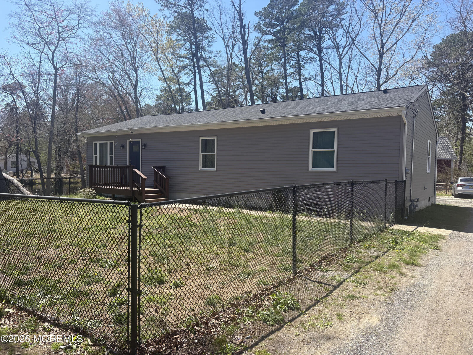 Property Photo:  20 Columbine Avenue  NJ 08015 