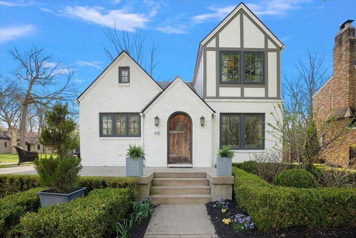 Property Photo:  415 Lakeside Drive SE  MI 49506 