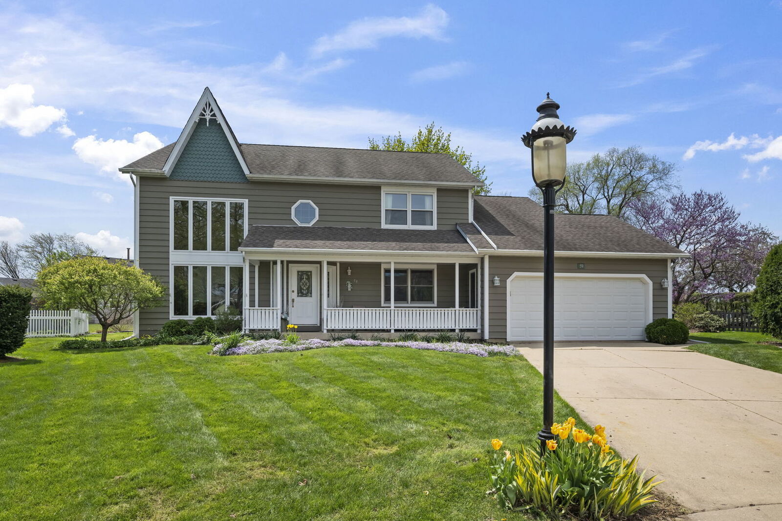 Property Photo:  59 Sylvan Court  IL 60007 