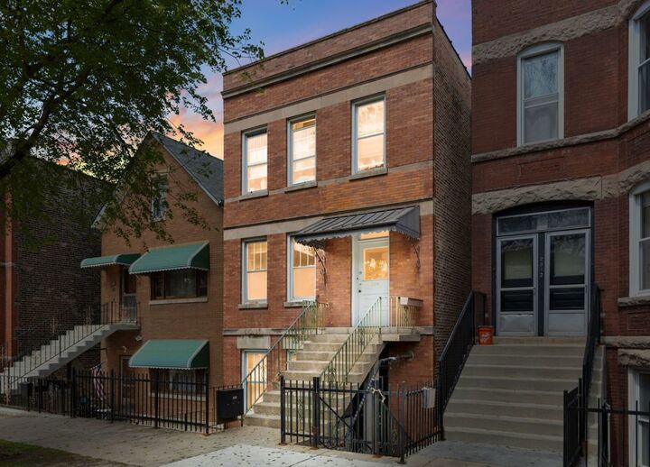 Property Photo:  2314 W 25th Street  IL 60608 