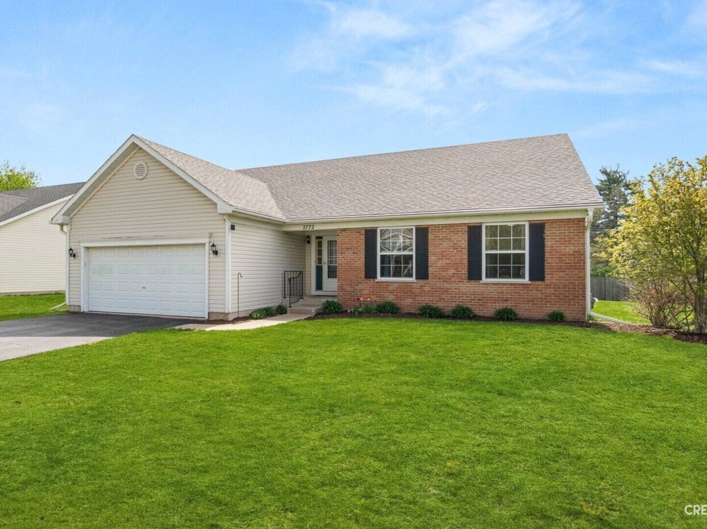 Property Photo: 2772 Cranston Circle IL 60560