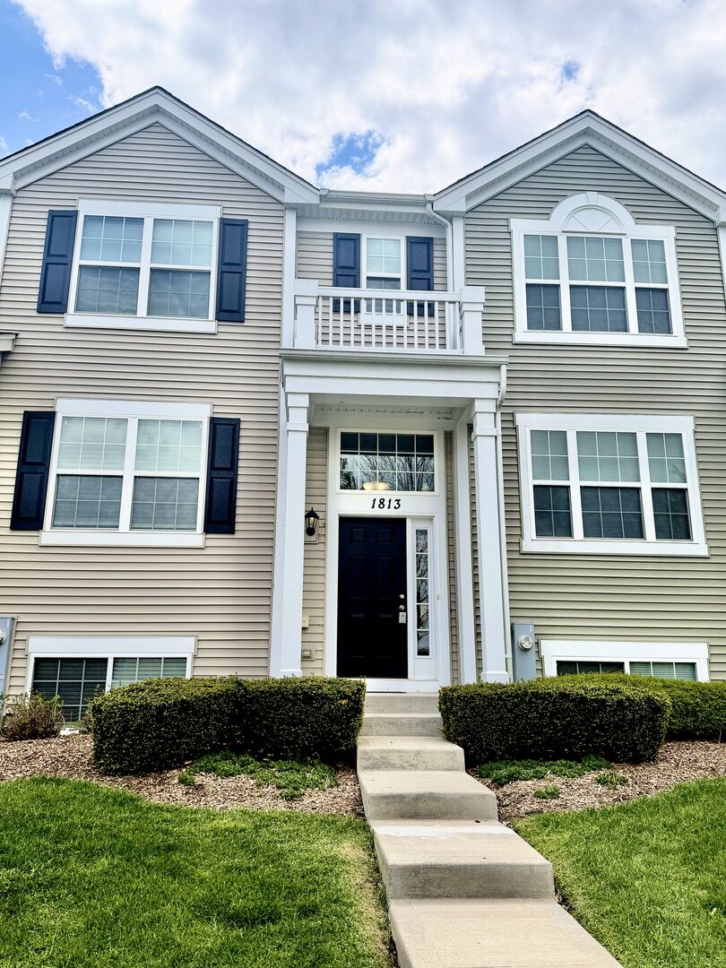 Property Photo:  1813 Spinnaker Street  IL 60140 