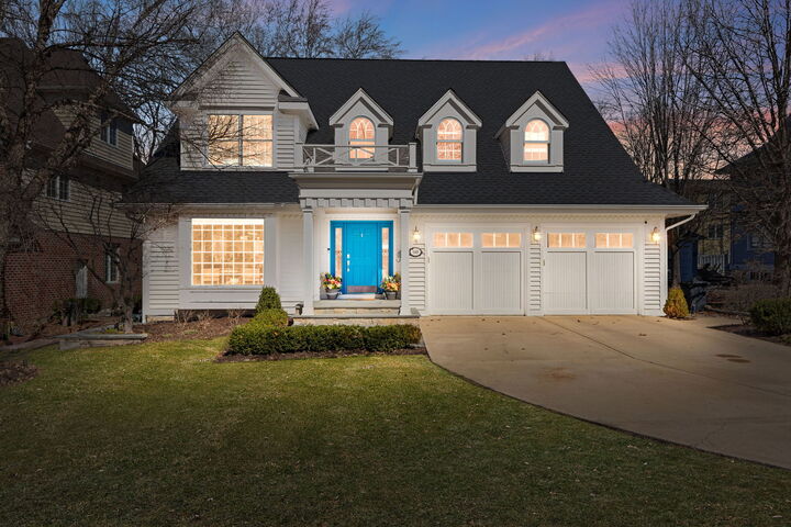 Property Photo:  148 Jane Court  IL 60514 