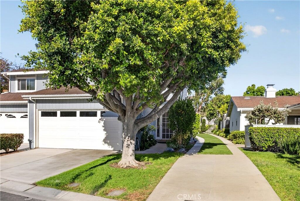 Property Photo:  33086 Regatta Court  CA 92675 