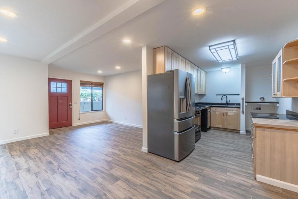 Property Photo:  820 Casanova Avenue 108  CA 93940 