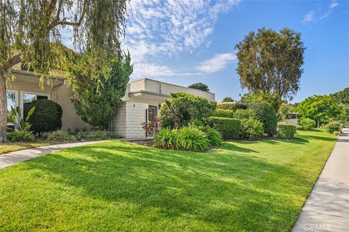 Property Photo:  956 Calle Aragon C  CA 92637 