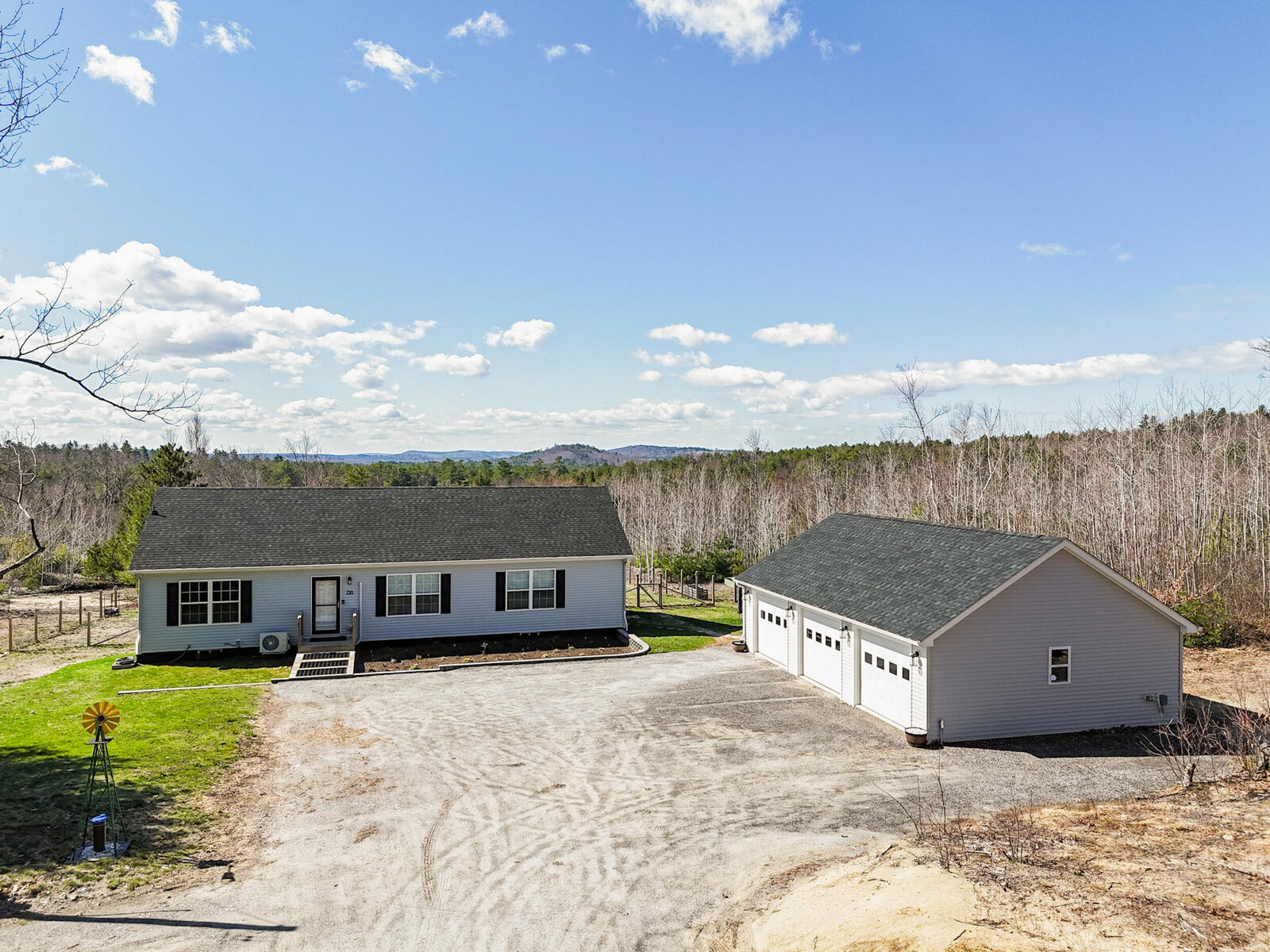 Property Photo:  236 Strickland Ferry Road  ME 04284 