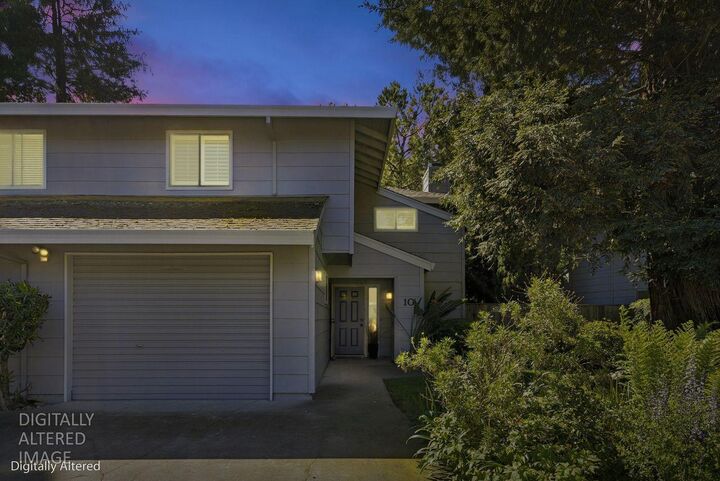 Property Photo:  10 Park West Court  CA 95831 