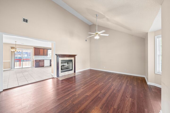 Property Photo:  1327 Ambleside Dr  TN 37040 