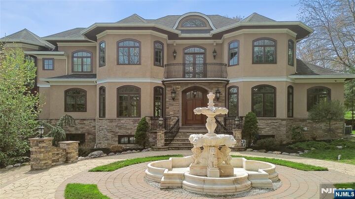 Property Photo:  318 Franklin Road  NJ 07834 