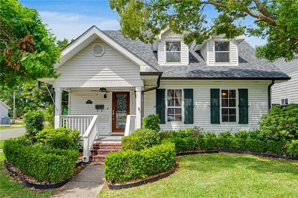 Property Photo:  600 Metairie Lawn Drive  LA 70001 