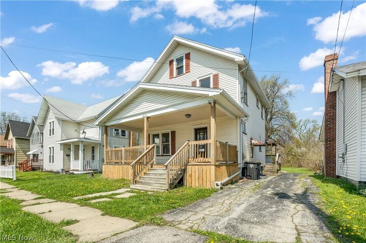 Property Photo:  1631 W 8th Street  OH 44004 