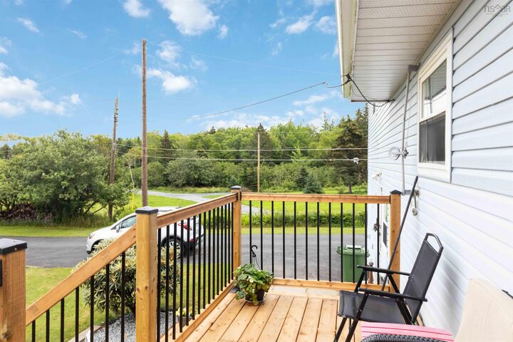 227 Kingsburg Road — photo 1