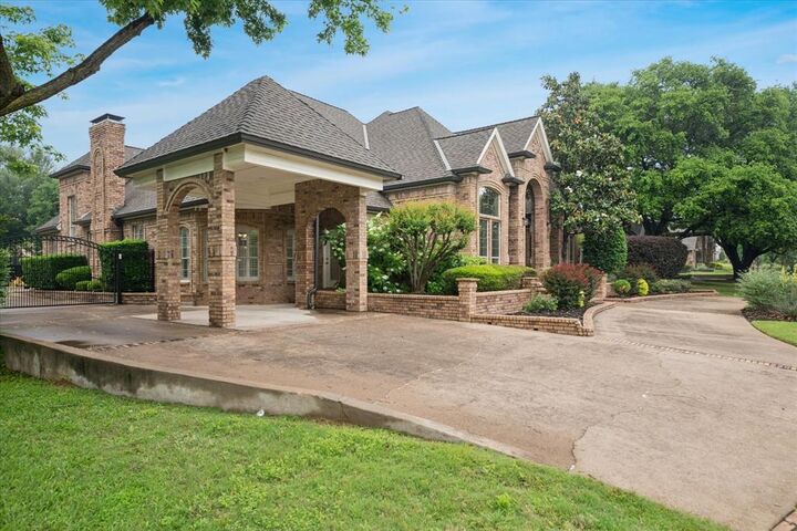 Property Photo:  4607 Shadywood Lane  TX 76034 