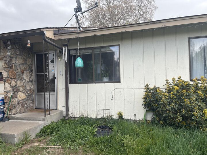 Property Photo:  1641 Ivory Street  OR 97603 