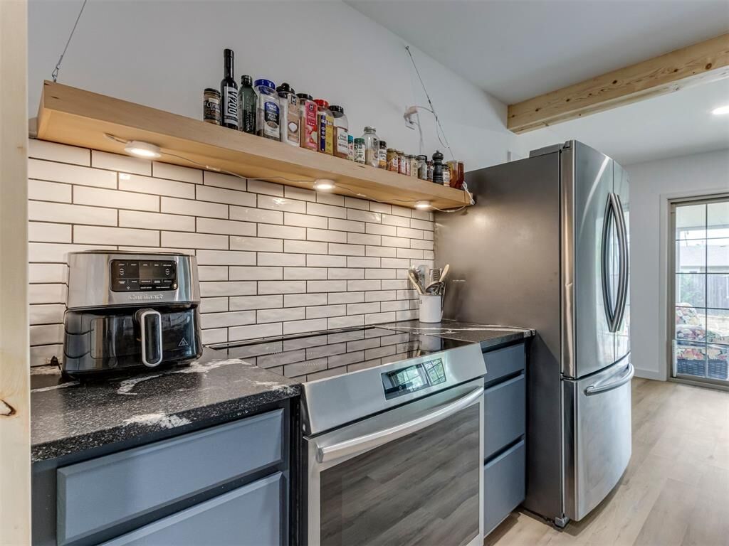 Property Photo: 4617 SE 38th Street OK 73115