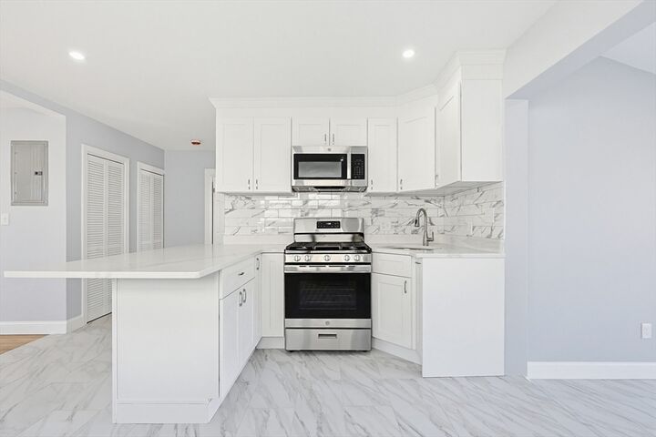Property Photo:  185 Suffolk Ave  MA 02151 