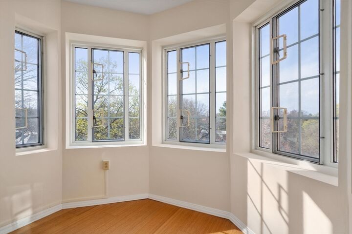 Property Photo:  20 Chapel St B908  MA 02446 