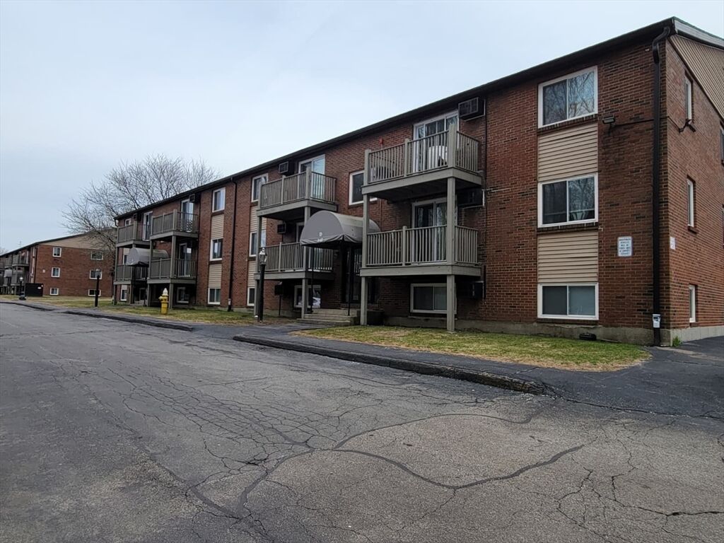 Property Photo:  328 Greenwood St A- 1  MA 01607 