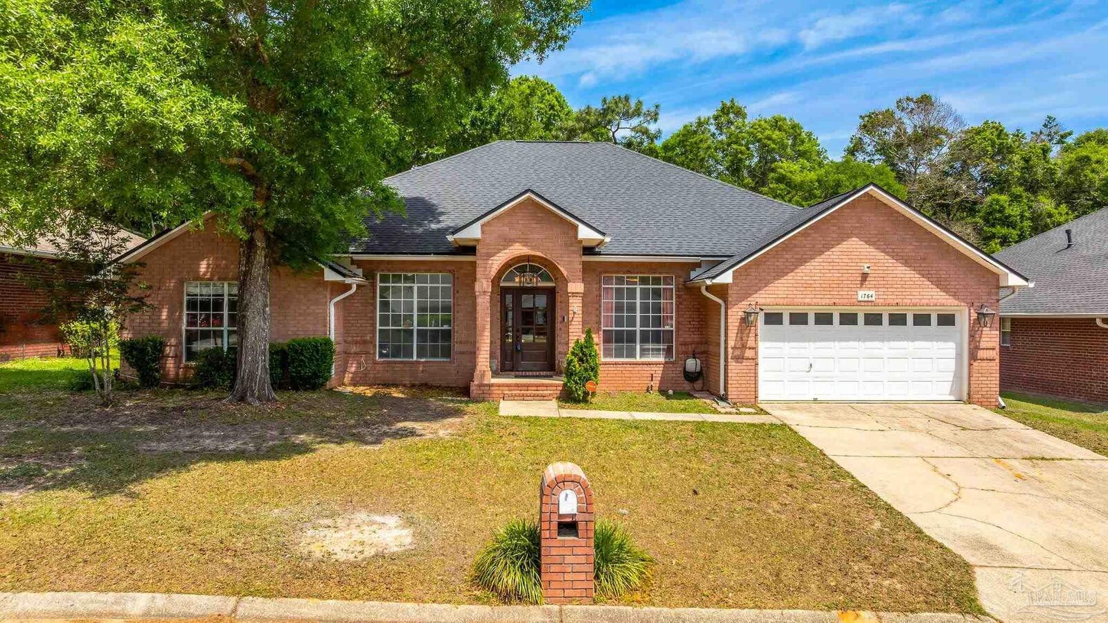 Property Photo:  1764 Condor Dr  FL 32533 