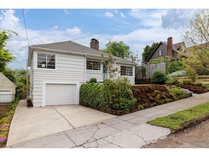 Property Photo:  4205 NE 18th Ave  OR 97211 