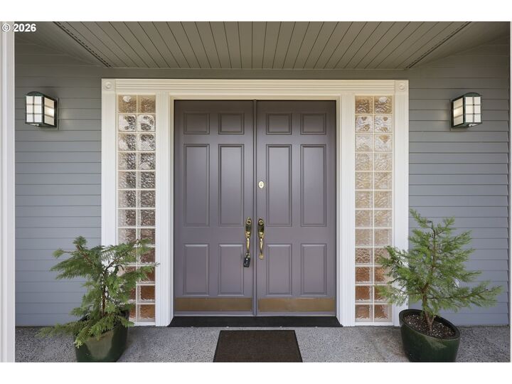 Property Photo:  1611 SW Dickinson Ln  OR 97219 