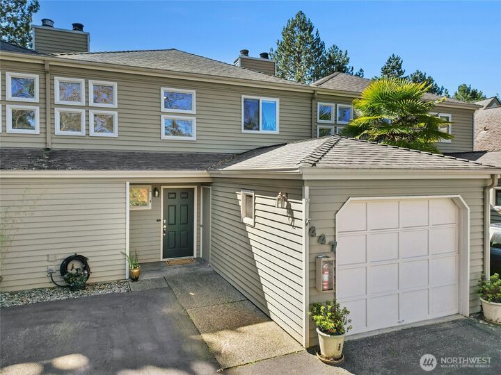 Property Photo:  447  7th Avenue  WA 98033 
