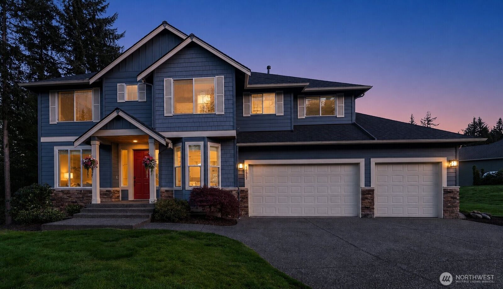 Property Photo:  10317  208th Avenue SE  WA 98290 