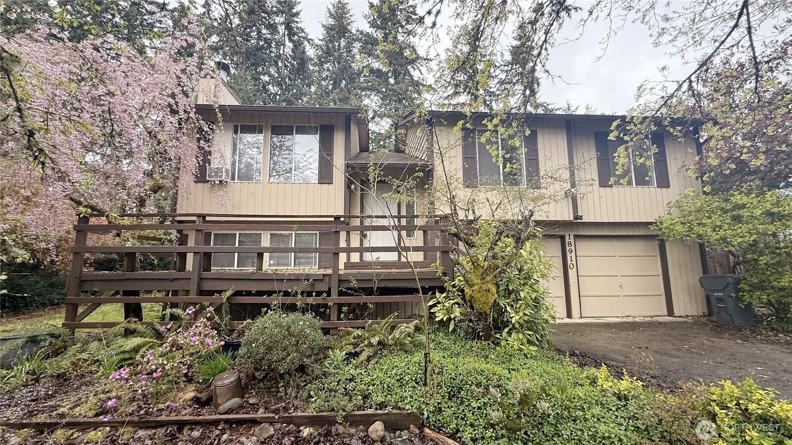 Property Photo:  18910  80th Avenue Ct E  WA 98375 