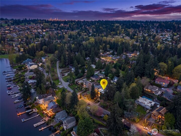 Property Photo:  9719  Lake Shore Boulevard NE  WA 98115 