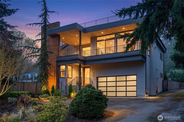Property Photo:  9719  Lake Shore Boulevard NE  WA 98115 