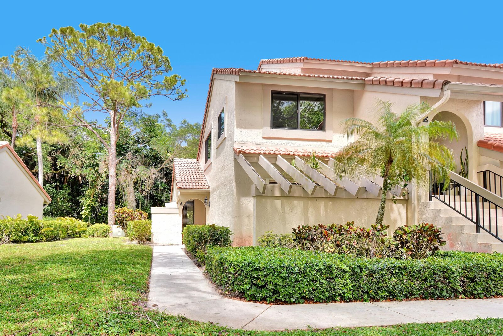 Property Photo: 5590 Coach House Circle A FL 33486