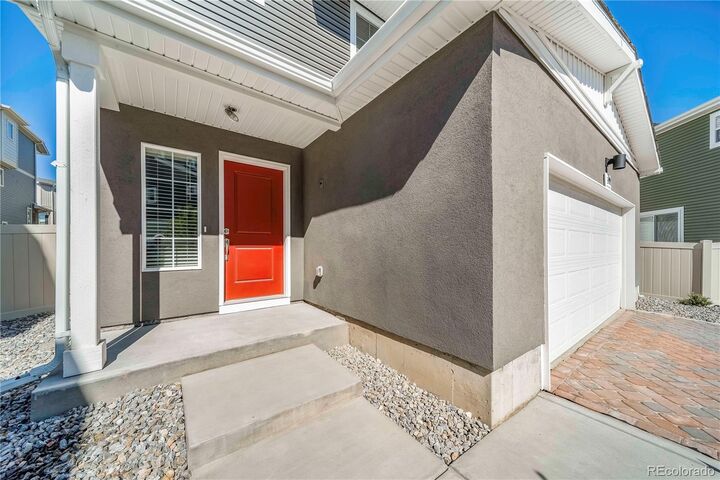 Property Photo:  618 Wagon Wheel Way  CO 80102 