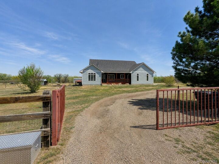 Property Photo: 59956 E Commanche Way CO 80136