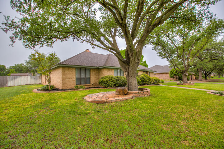 Property Photo:  3309 Grandview Drive  TX 76904 