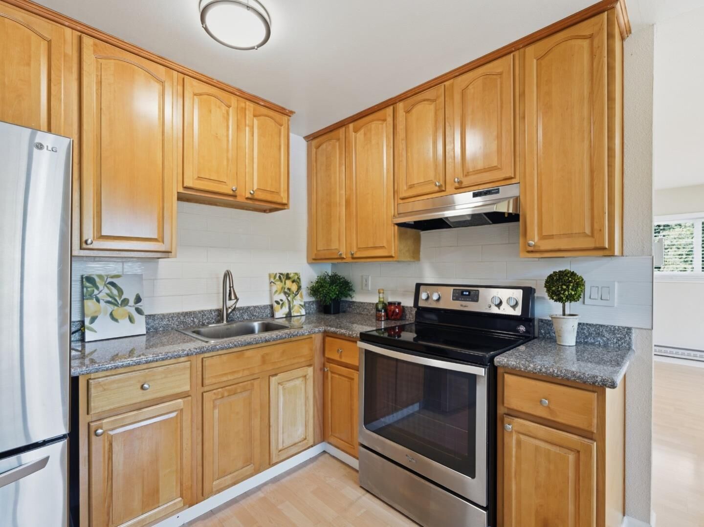 Property Photo:  607 Valley Forge Way 4  CA 95008 