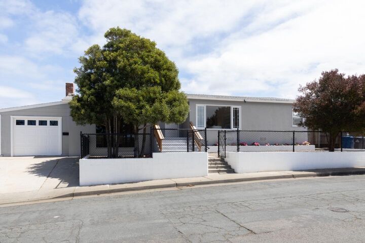 Property Photo:  1626 Darwin Street  CA 93955 