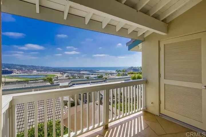Property Photo:  823 Sea Turf Circle  CA 92075 