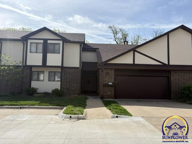 Property Photo:  1704 Hammond Dr  KS 66801 